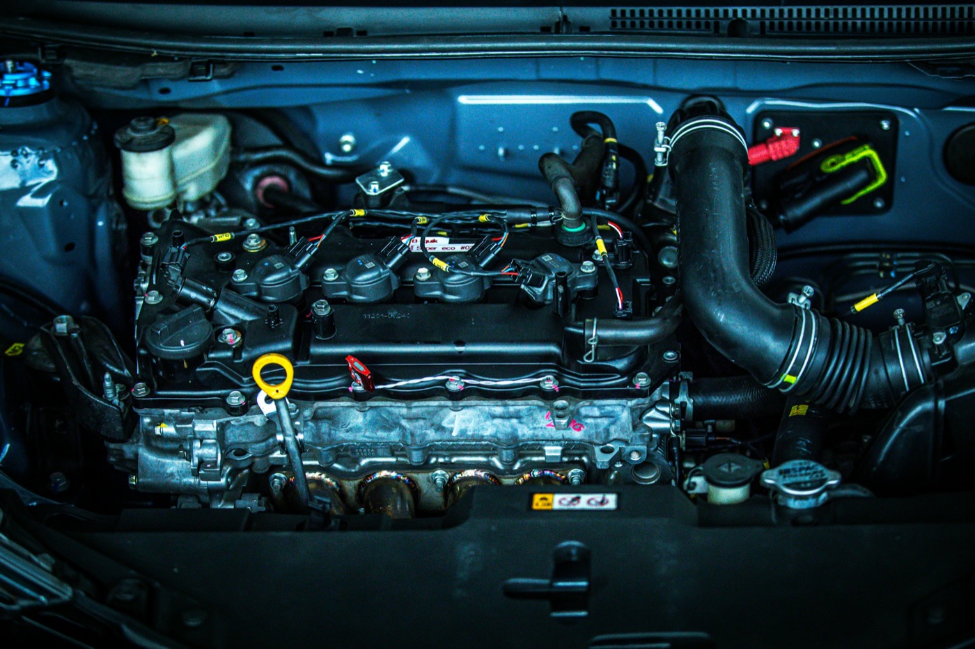 Moderner Motorraum